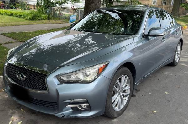 2014 Infiniti Q50 awd - $6,950 (Chicago il)63618772472321122