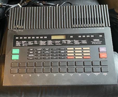 Yamaha RX-5   Drum Machine 1