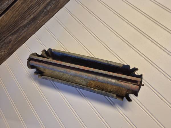 Vintage Farm Small Chicken Chick Feeder Galvanized Metal Primitive 1