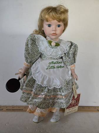 Vintage Porcelain Doll "Mother's Little Helper" from the Claire Collec 1