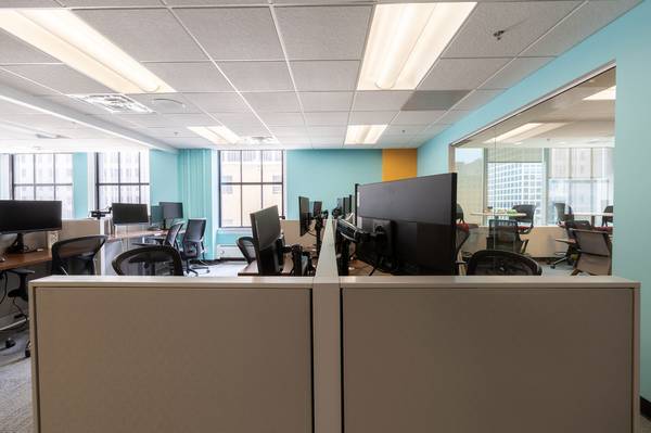$634 Fully Furnished, Move-in Ready Office Space! (Chicago IL)63898858046082120