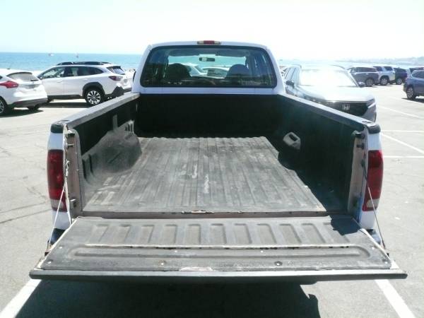 Camioneta Ford F-350 Crew Cab 2005 - $7.500 (Santa Bárbara)63623879669251124