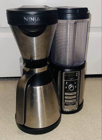 Ninja Pro Hot and Iced Coffee Maker 1