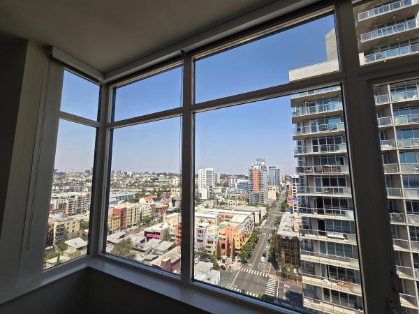$4,195 / 2br - 922ft2 - Your Forever Home Awaits at Ariel Suites (Little Italy)63865815240449121