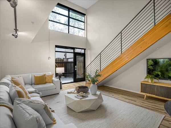 $2822.00 / 1br - 1113ft2 - 1BR/1.5BA Loft-Style Unit63989800190979124