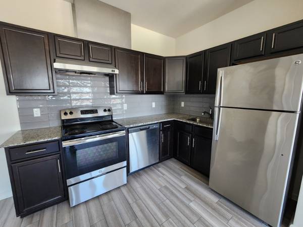 $1800.00 / 600ft2 - Clean Studio APT near Rutgers J&J RWJ New Brunswick63762871075585123