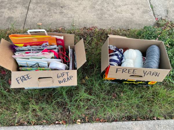 Free Assorted Yarn and Gift Bags 1