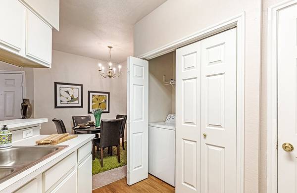 $1,405 / 2br - 1012ft2 - BEAUTIFUL 2 BEDROOM 2 BATH AVAILABLE TODAY! (Baton Rouge)63903066116098123