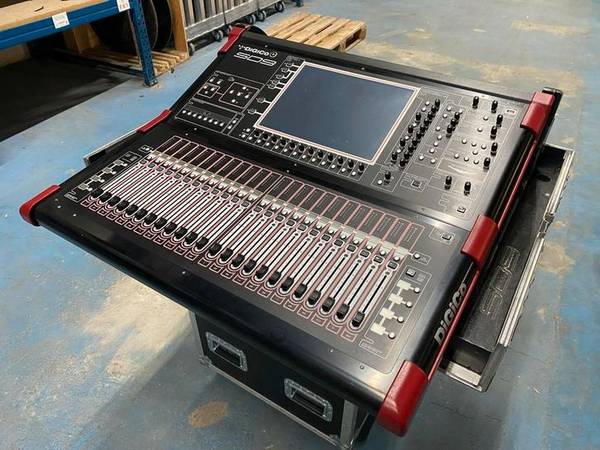 DiGiCo SD9 Core 2 + D-Rack 32/16 1