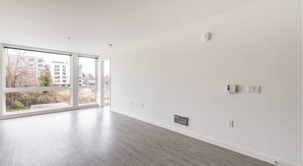 $1,650 / 468ft2 - 🌈 Discover Your Dream Home at VIDA Apartments! 😍 (1205 Northeast 66th Street, Seattle, WA)63862287618947121