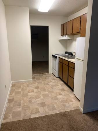 $760 / 1br - 450ft2 - With amazing views of Fall season. Don't wait- APPLY TODAY! (1200 E Elmwood Dr, Terre Haute, IN)63675880730755122