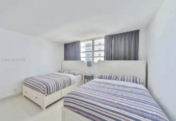 $3,600 / 1br - 905ft2 - Tastefully furnished 1/1.5 ocean front condo for rent* (hollywood beach)63825138746113122