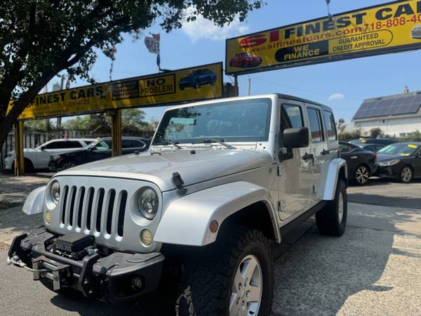 2012 Jeep Wrangler Unlimited Sahara 4x4 - $12.995 (Staten Island)63476897576323120