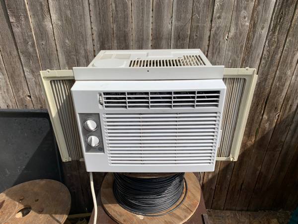 Window Air Conditioner 1