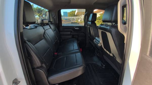 2020 Chevrolet Silverado 2500HD White - Photo 14