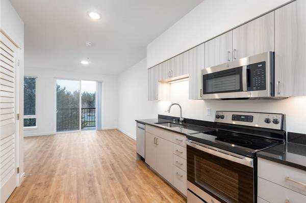 $1,699 / 516ft2 - The Lifestyle You Deserve. Tour Today! (University Place)63786613789315123