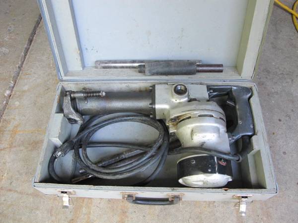 Black & Decker Super Duty Demo Hammer 1