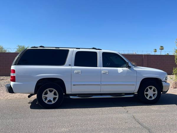 2002 chevrolet suburban ls - $3,900 (east valley)63616930105345122