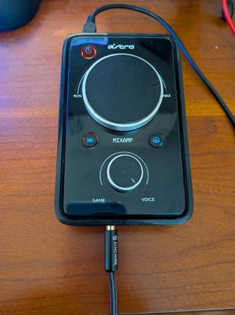 Astro Headset Mixamp 1