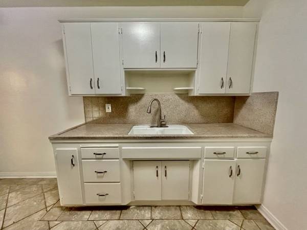$1,395 / 1br - Cabañas de una planta de un dormitorio - Cathedral City Cove (Cathedral City, Palm Springs)63686192147969124