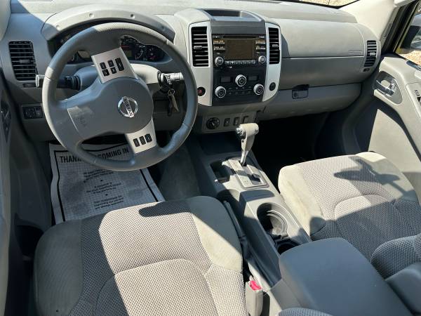 Nissan frontier 4x4 1 owner!! Financing available - $10,800 (WAYNESVILLE)63471281294209124