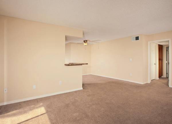 $2,695 / 2br - 1 MONTH FREE! + Included AC + Bike Friendly - Laundry On Site (La Mesa)64037219329153124