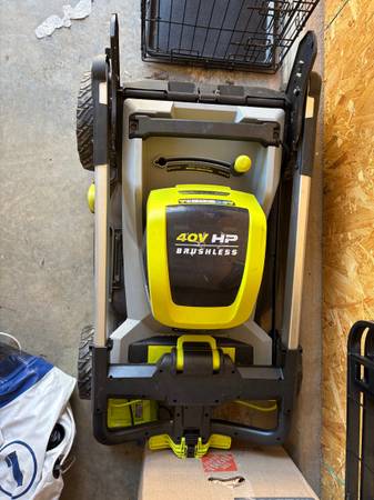 Tho Ryobi electric lawn mower 1
