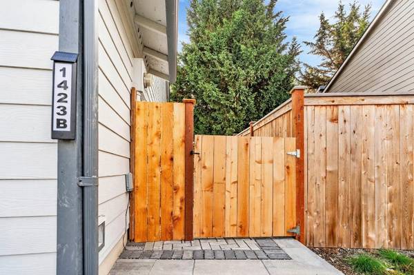 $1800.00 / 2br - 800ft2 - Charming 2BR/1BA Unit in Lake Stevens64031135837570121
