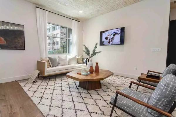 $1,423 / 605ft2 - Celebrate space and comfort in our Studio BR. (Tempe - Tempe Marketplace)63623922979073124