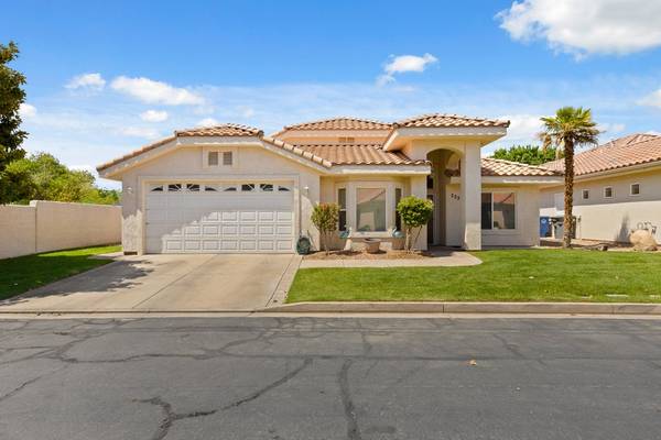 $489,900 / 4br - 1970ft2 - 1165 W Indian Hills Drive #223 for sale **Open House** (St. George)63932587320579120