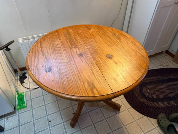Solid wood table, 42"-60", 3 chairs $50 OBO 1