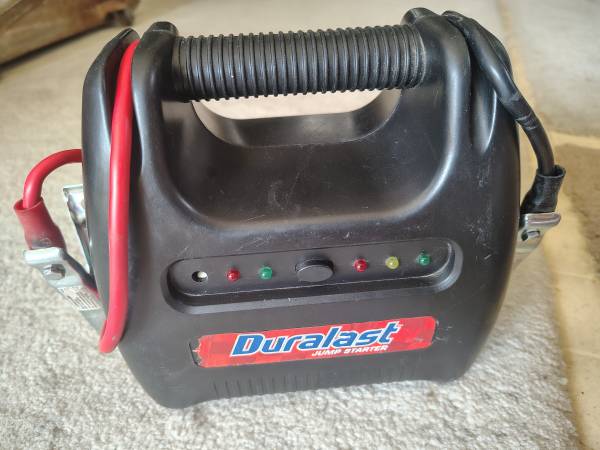 Duralast 12v 3.5ah Motorcycle Jump Starter 1