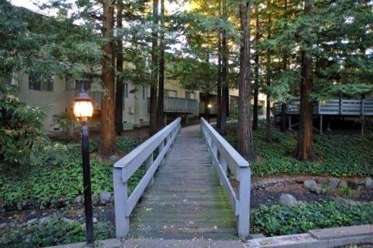 $2,402 / 1br - 623ft2 - Move in October, 623 sqft on bottom floor and renovated! with balcony (fremont / union city / newark)63664219825281123