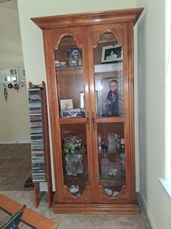 Curio/China Cabinet 1