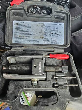 Powerbuilt Power Steering Pulley Puller - 1
