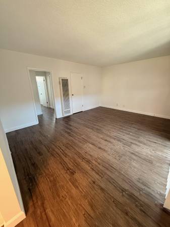 $2,900 / 2br - 942ft2 - Newly Renovated 2 Bed 1.5 Bath! Stainless Steel Appliances Included63800428170753122