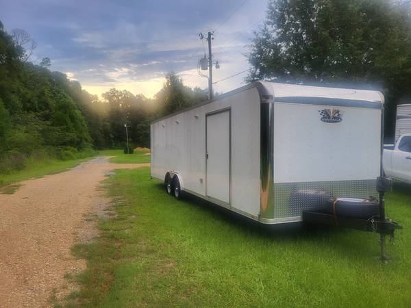 Enclosed Trailer - $27,50063440435892865124