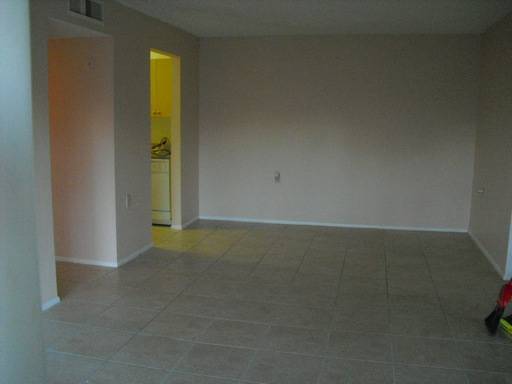 $1,600 / 1br - 1 bedroom and 1 bath, New kitchen, Very clean and Avail ASAP (West Palm Beach)64049276947971124