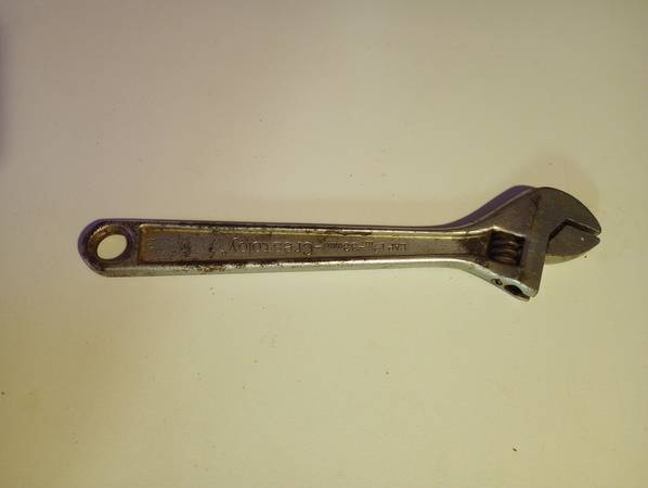 12" adjustable wrench 1