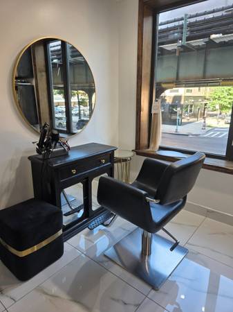 Silla de salón de belleza / Alquiler de espacio (Long Island City)63699031461121120