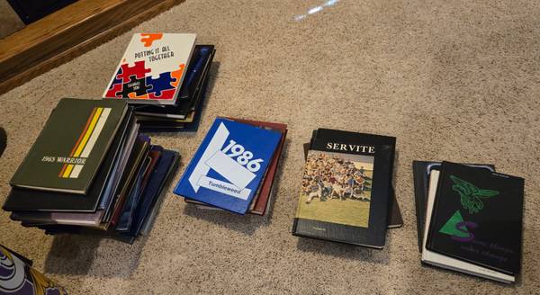 SD, MN, IA, CO, CA Yearbooks/Annuals* 1
