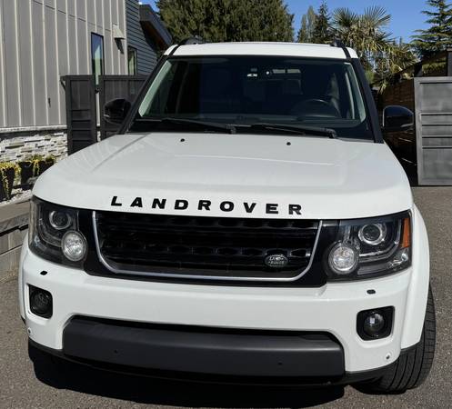 2015 Land Rover LR4 HSE - Stylish, Powerful & Pristine Condition - $16,000 (Tacoma)63613938581763123