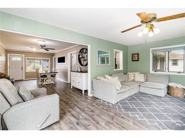 $309,900 / 3br - 1513ft2 - Just Listed - 618 Tyler Street (Anoka)64003959387139122