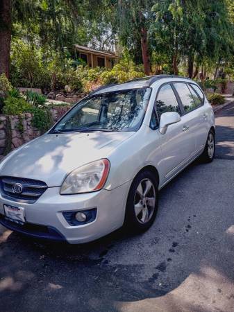 Kia Rondo EX V6 - $3,000 (Tujunga)63623779940739122
