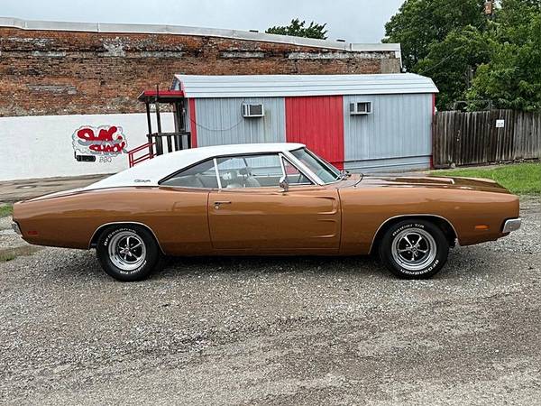 1969 Dodge Charger - $75000.0063620302038401124