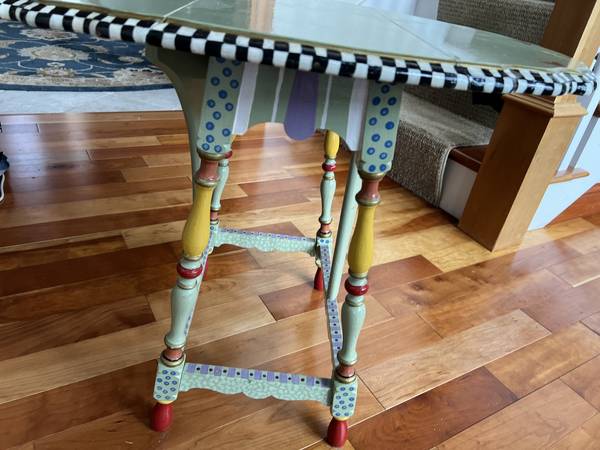 Hand-Painted Drop-Leaf Accent Table – Whimsical Butterfly Design 1