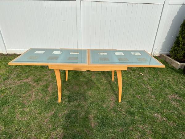 Kitchen/Dining room table 1