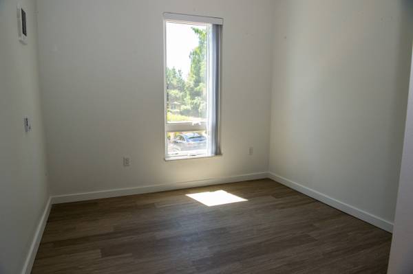 $842 / 3br - 3bd 2ba, Window Coverings, Located in Tigard (9660 SW Greenburg Rd, Tigard, OR)63615726737793122