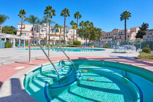 $2,649 / 2br - 957ft2 - Cozy 2 Bedroom Townhome- Move in ready comes W/ Private 2 Car garage! (18005 W. Anne's Circle, Los Angeles, CA)63912984409346120