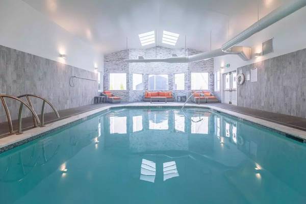 $1,972 / 2br - 958ft2 - Beautiful grounds are waiting for you at Millwood Estates (Lynnwood - Martha Lake)63688314611841121